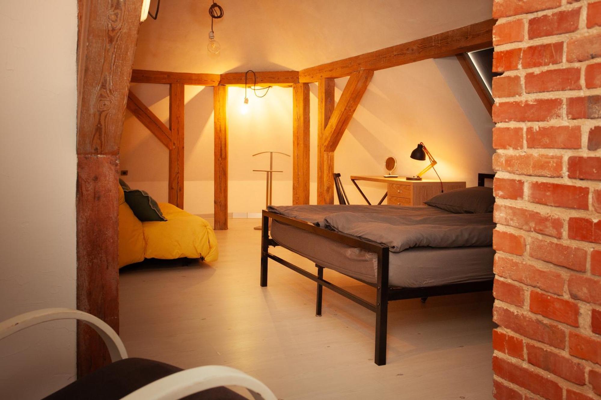Pokoje Goscinne "Przy Rynku" Gliwice Extérieur photo