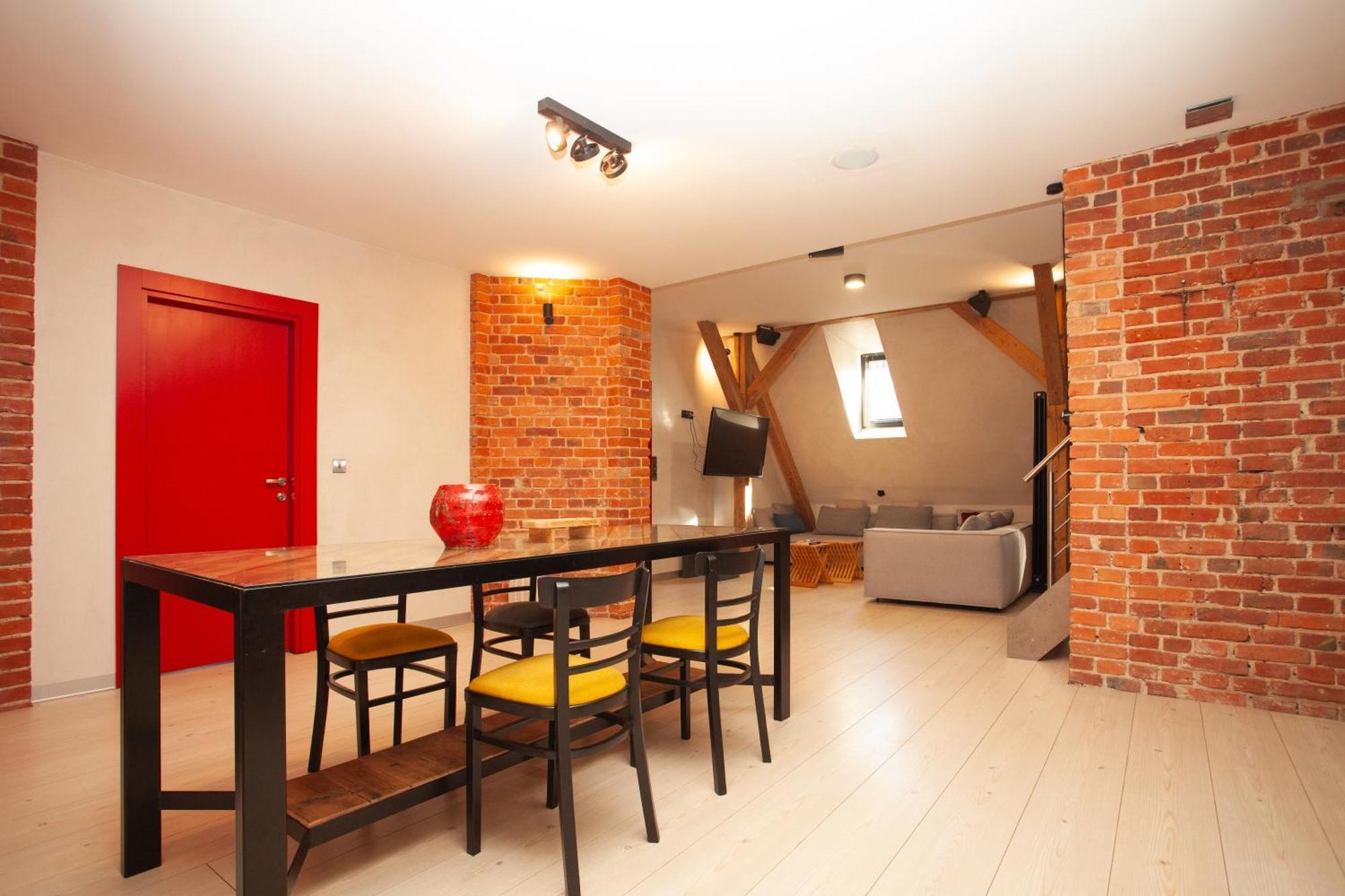 Pokoje Goscinne "Przy Rynku" Gliwice Extérieur photo