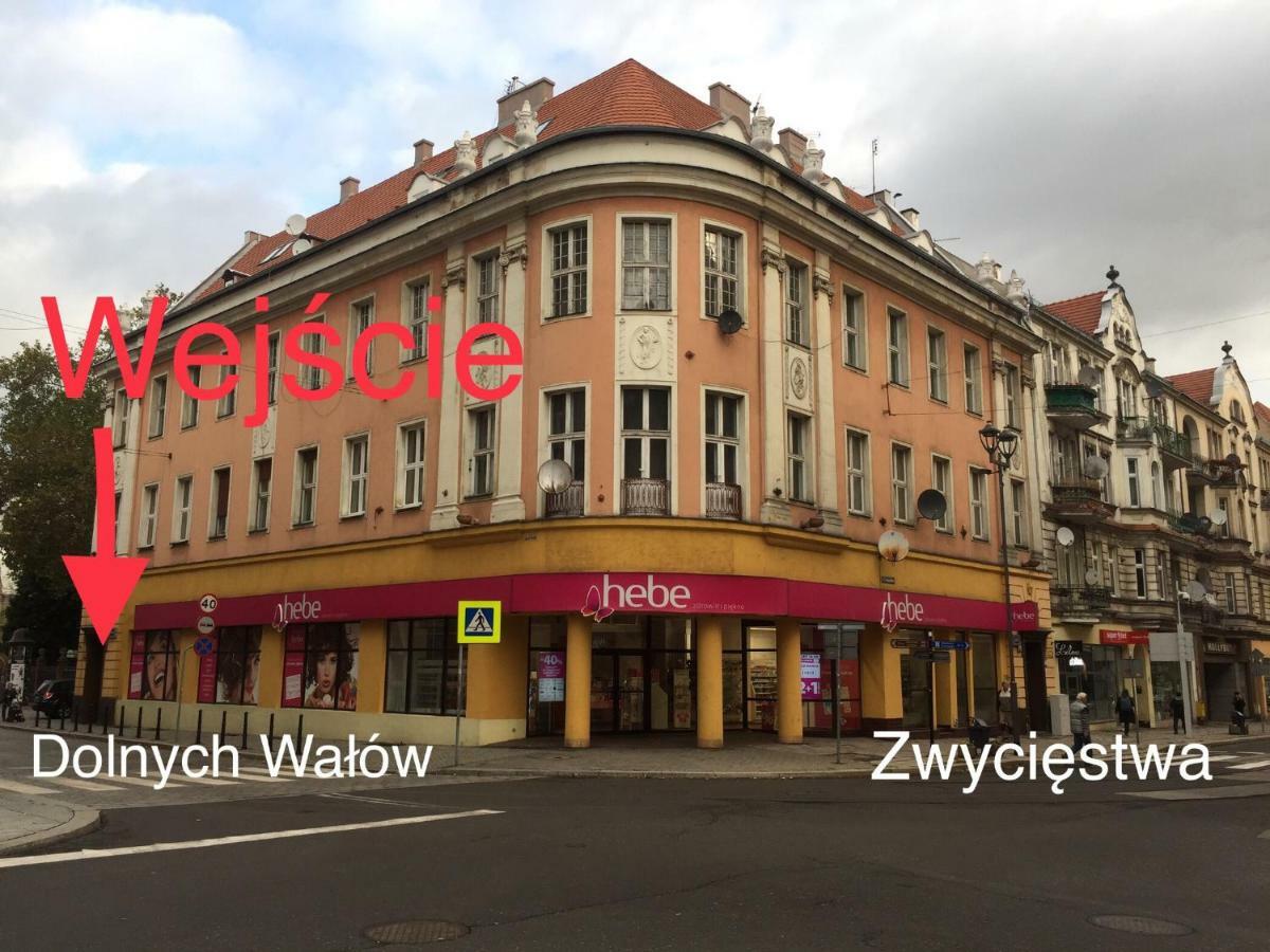 Pokoje Goscinne "Przy Rynku" Gliwice Extérieur photo