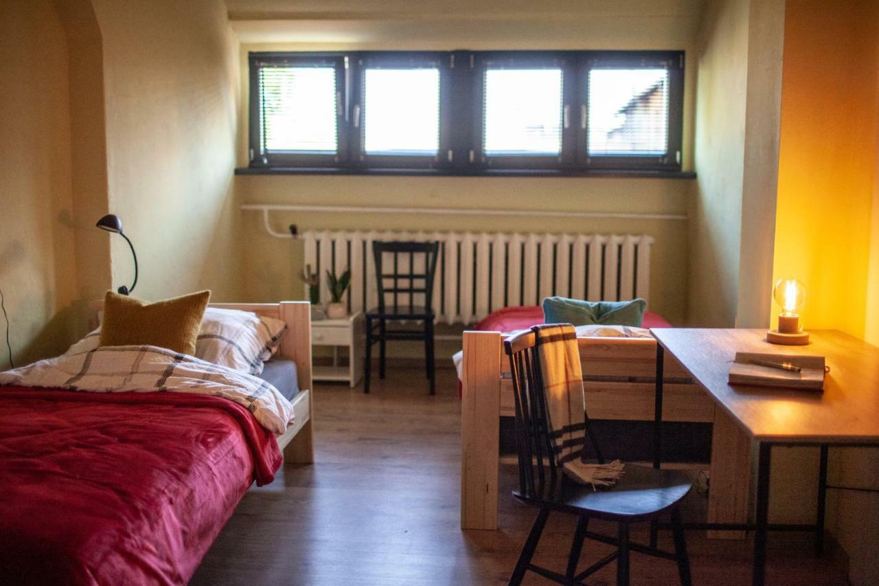 Pokoje Goscinne "Przy Rynku" Gliwice Extérieur photo